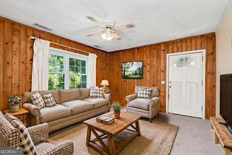 303 Jennys Cove Road Cleveland GA 30528