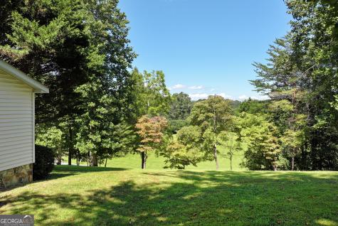 303 Jennys Cove Road Cleveland GA 30528