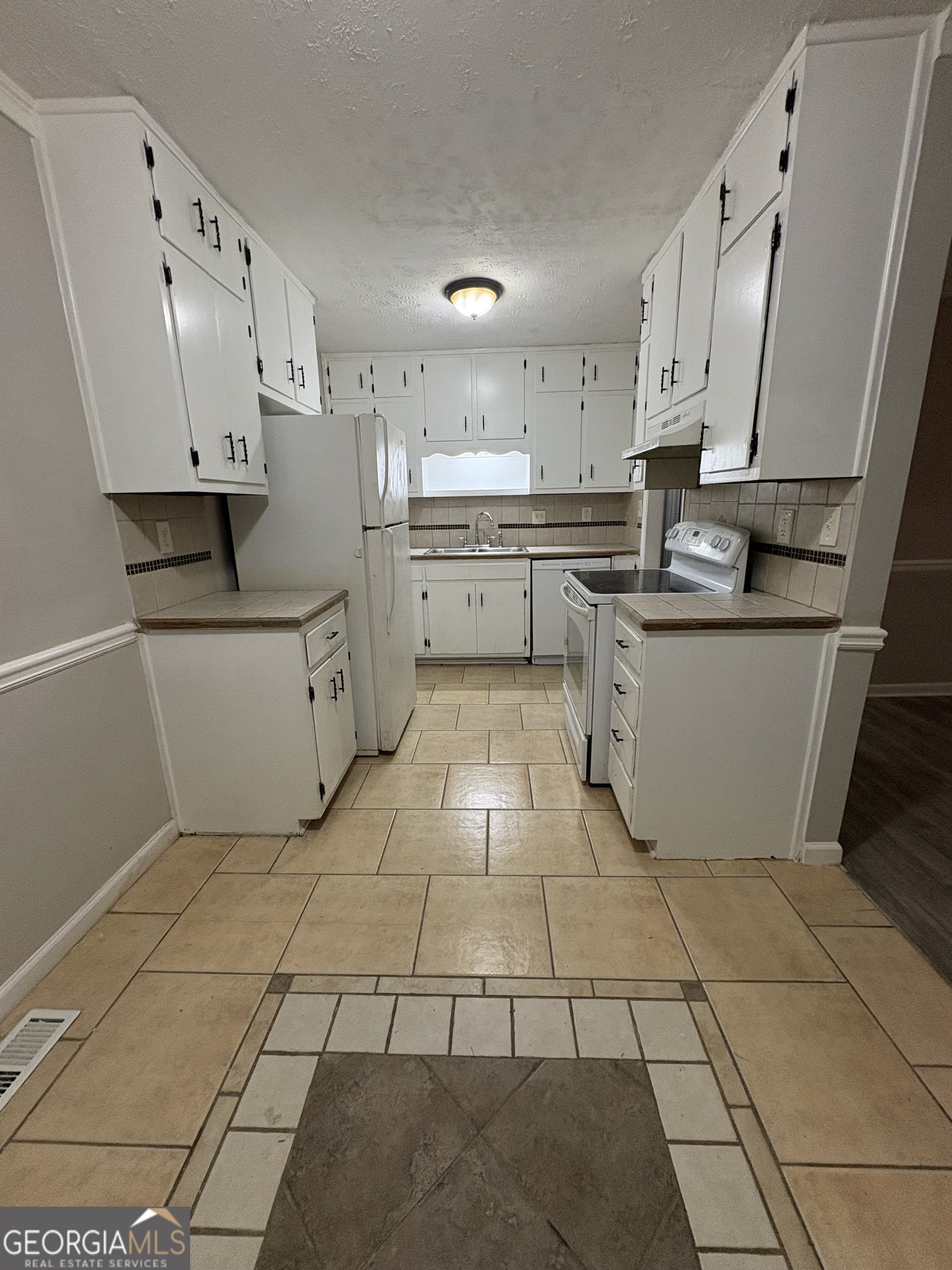 657 Utoy Court Jonesboro GA 30238