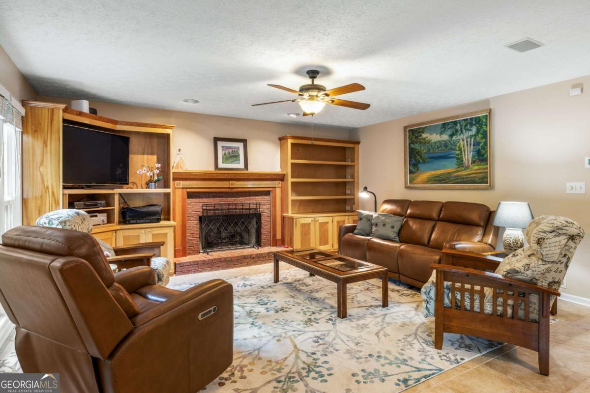 2681 Eastmont Trail Snellville GA 30039