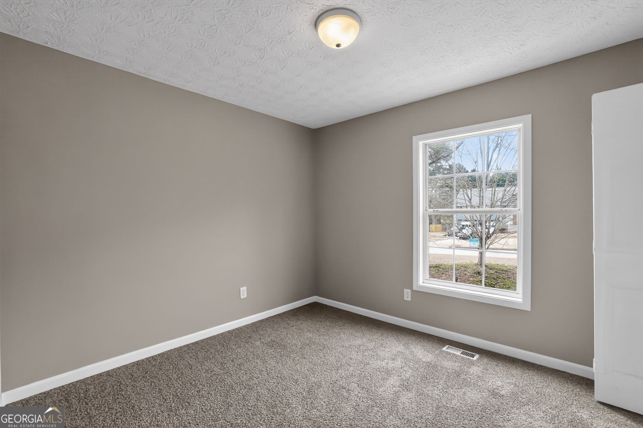 205 Pineknoll Court Ellenwood GA 30294