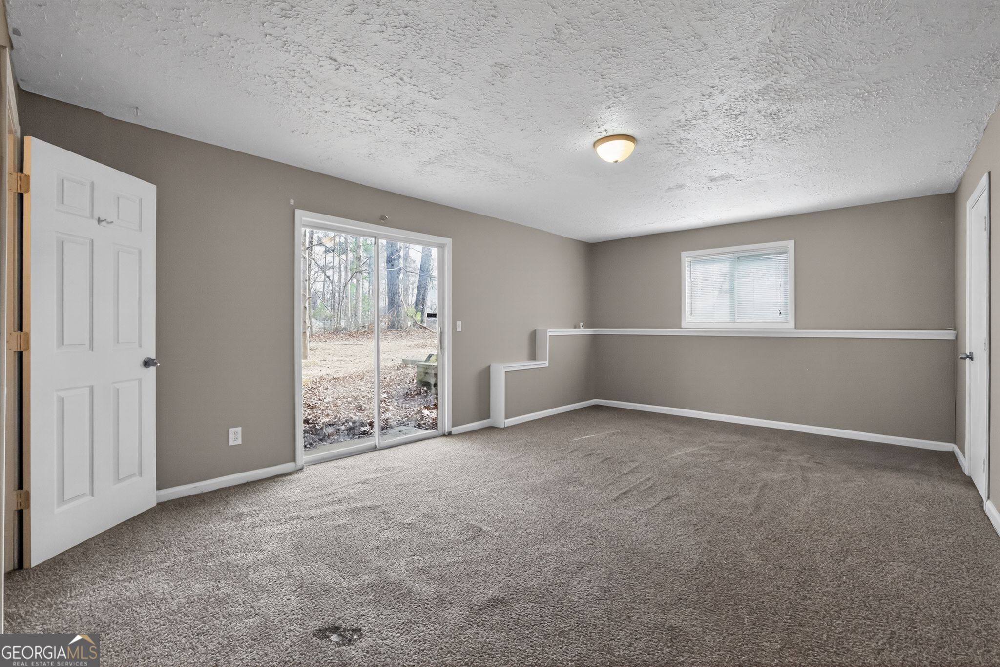205 Pineknoll Court Ellenwood GA 30294