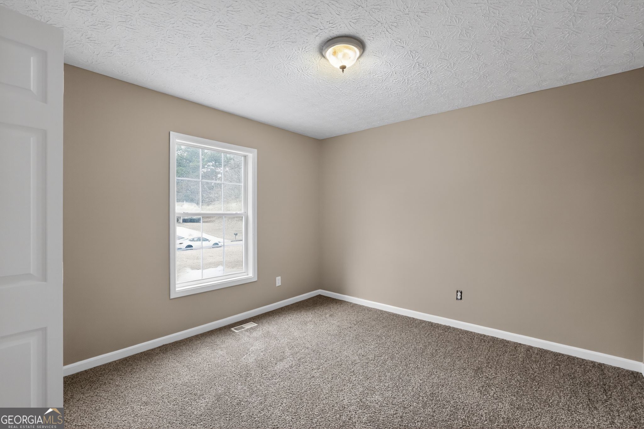 205 Pineknoll Court Ellenwood GA 30294