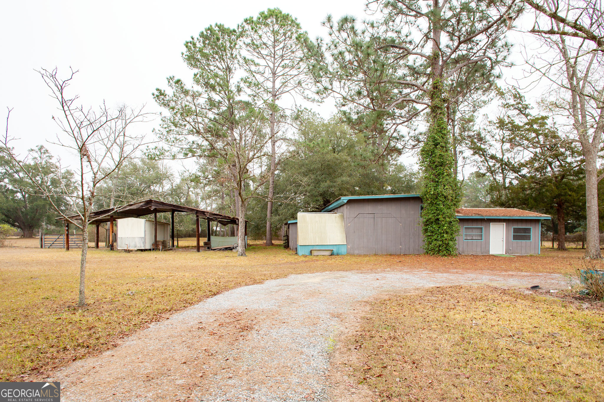 4618 Old Waltertown Road Waycross GA 31503