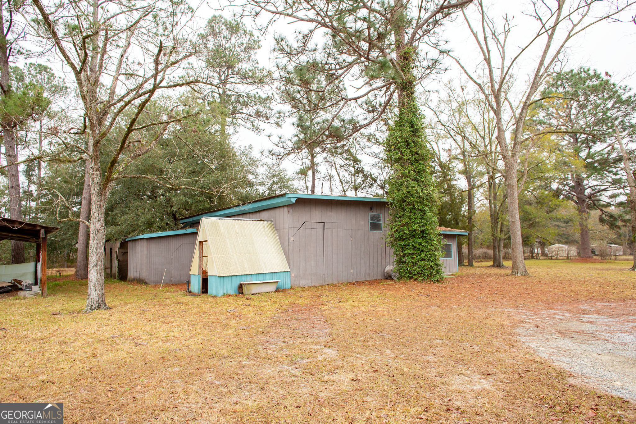 4618 Old Waltertown Road Waycross GA 31503