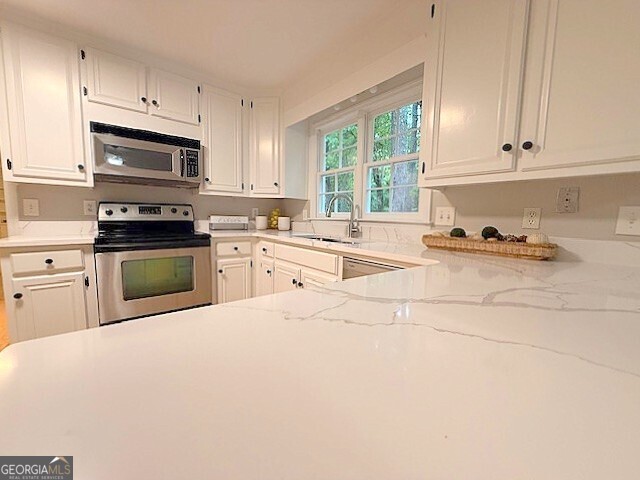 153 Lakeside Drive Kennesaw GA 30144
