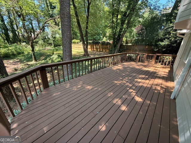 153 Lakeside Drive Kennesaw GA 30144