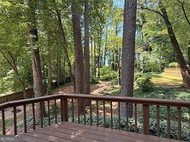 153 Lakeside Drive Kennesaw GA 30144