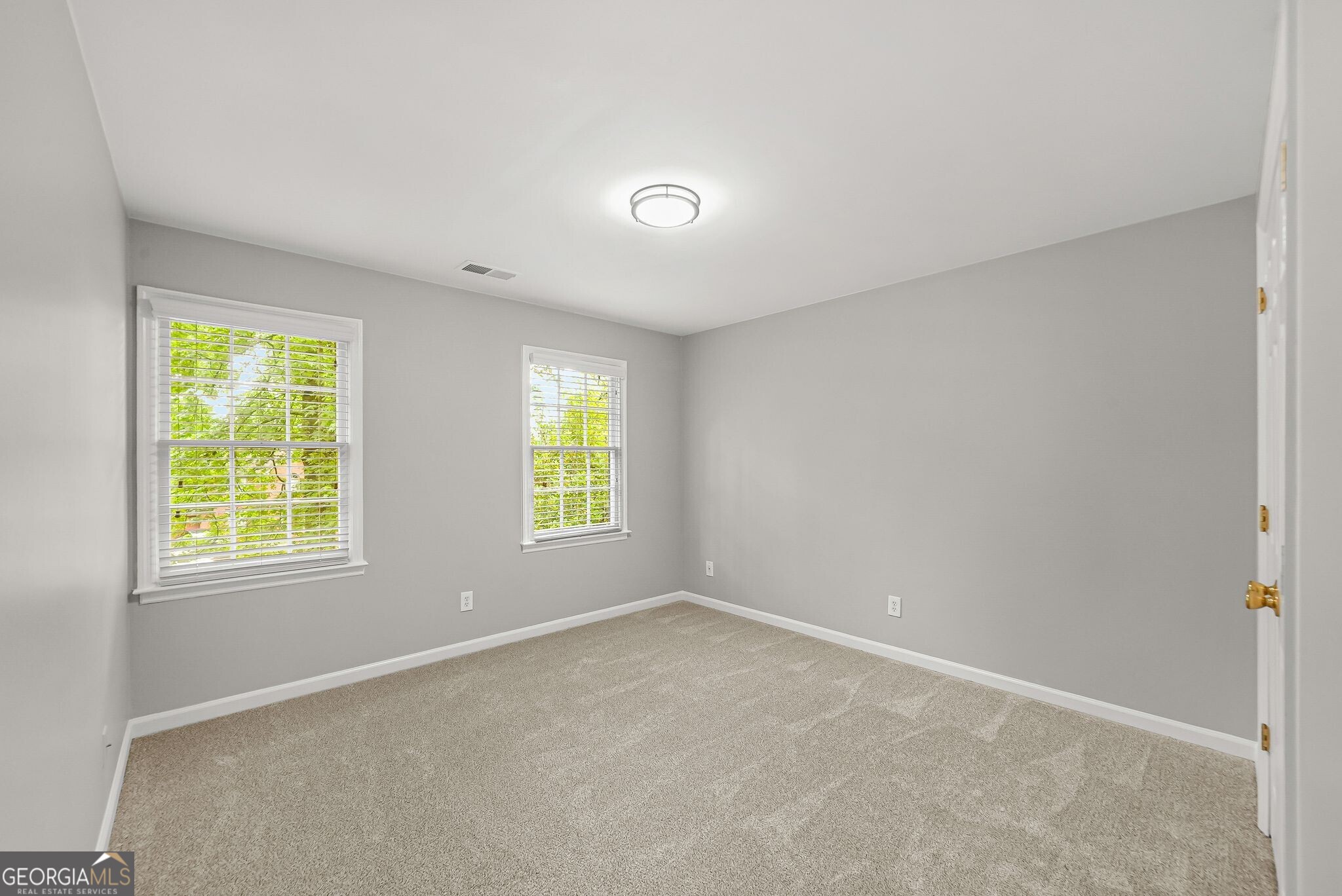 153 Lakeside Drive Kennesaw GA 30144