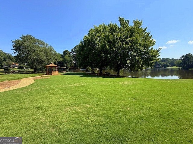 153 Lakeside Drive Kennesaw GA 30144