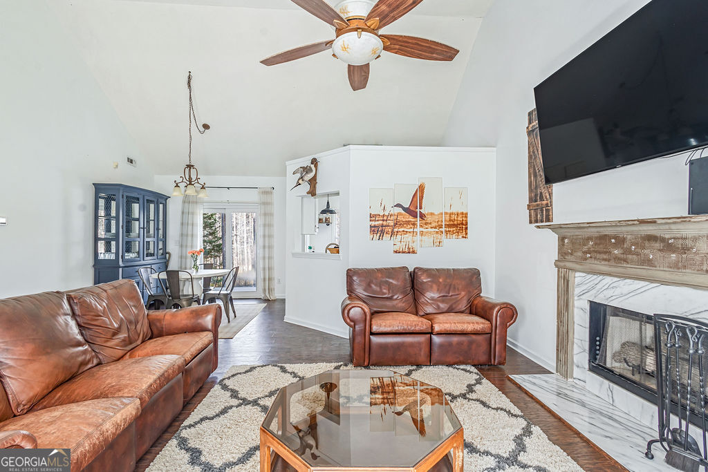 33 Thorntons Gap Newnan GA 30265