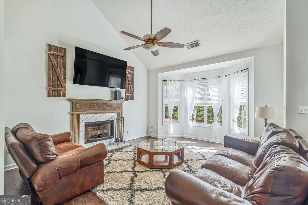 33 Thorntons Gap Newnan GA 30265