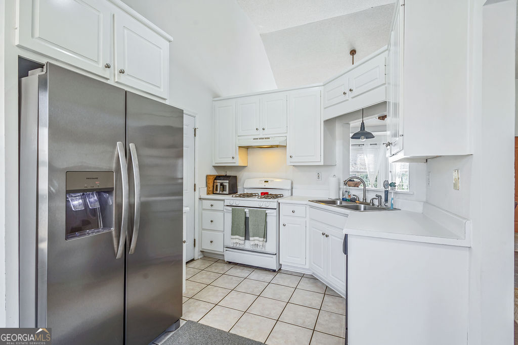 33 Thorntons Gap Newnan GA 30265