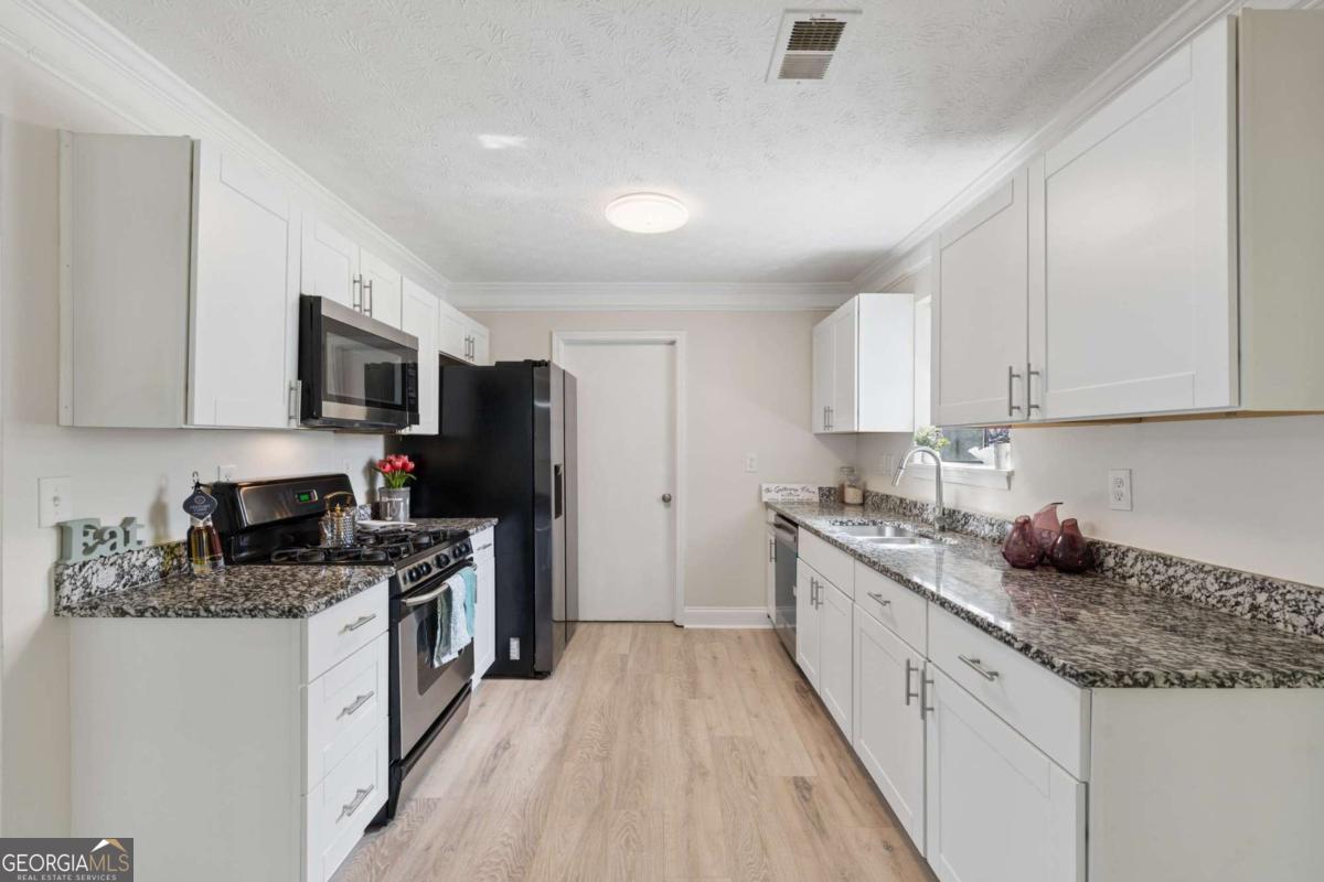 1514 Robin Hill Drive Norcross GA 30093