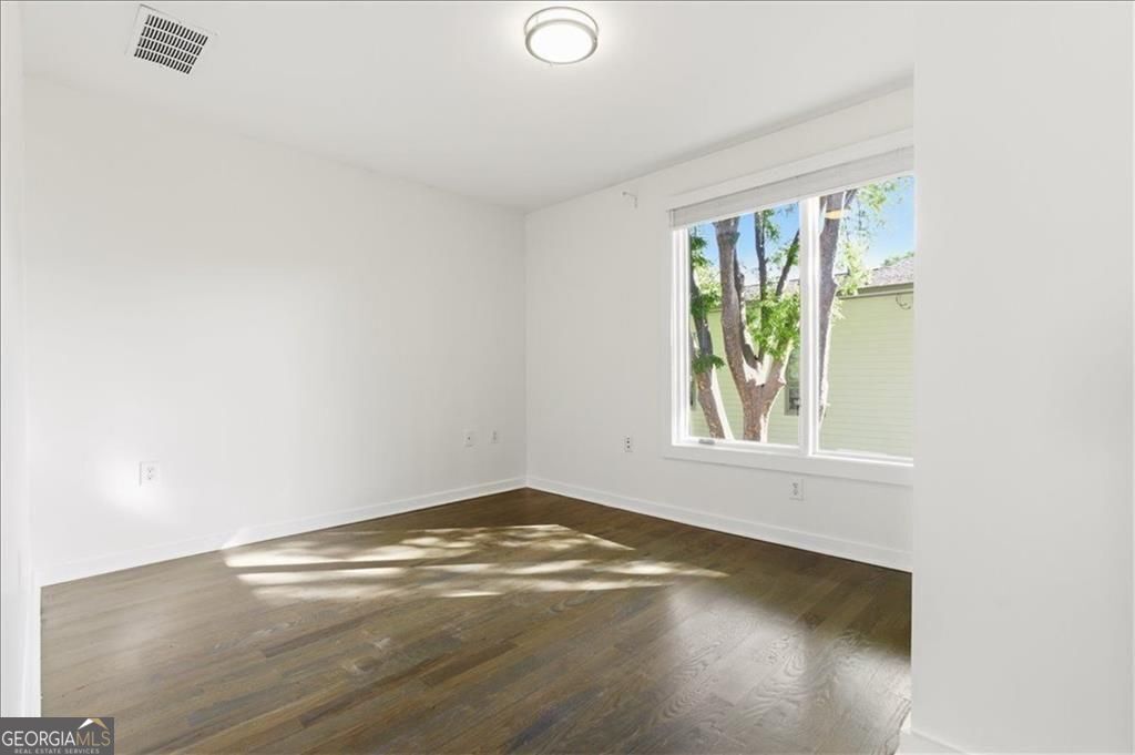1269 Ponti Mews NW Atlanta GA 30318