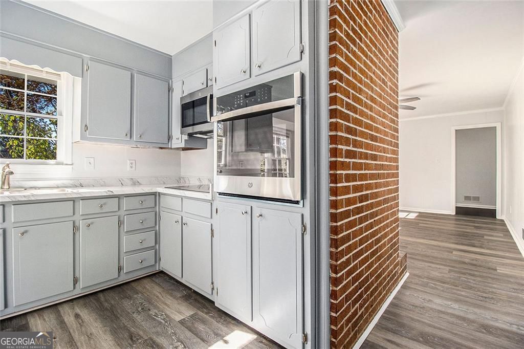 2540 Thornton Drive Atlanta GA 30349