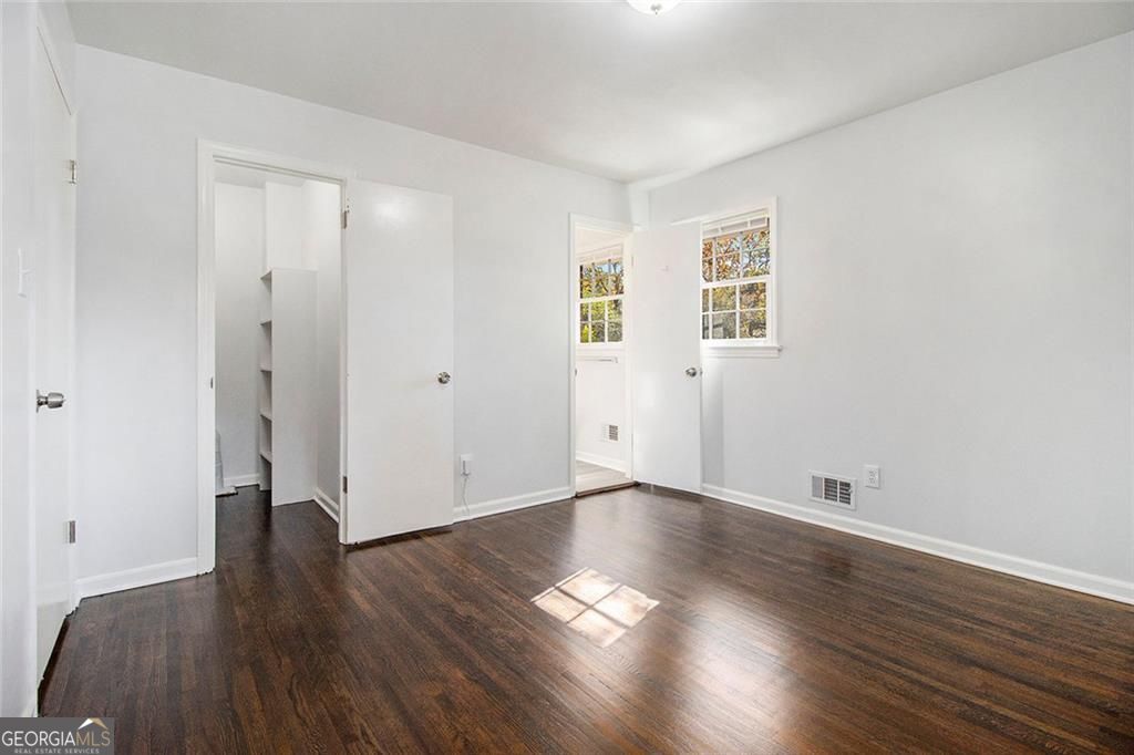2540 Thornton Drive Atlanta GA 30349