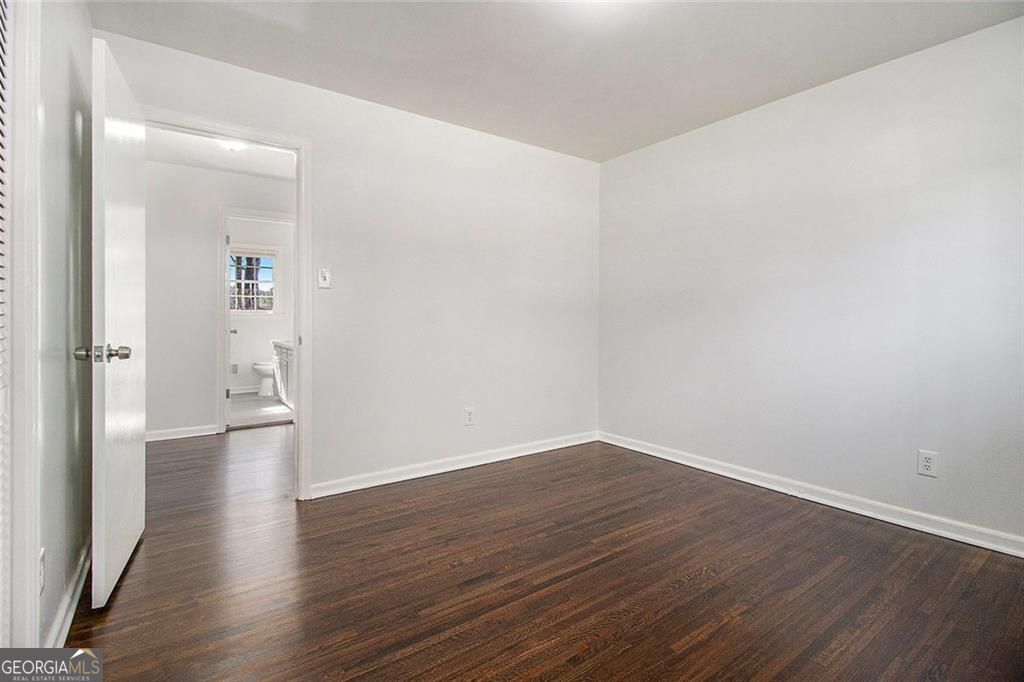 2540 Thornton Drive Atlanta GA 30349