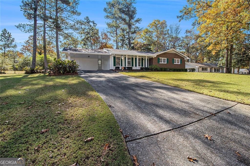 2540 Thornton Drive Atlanta GA 30349