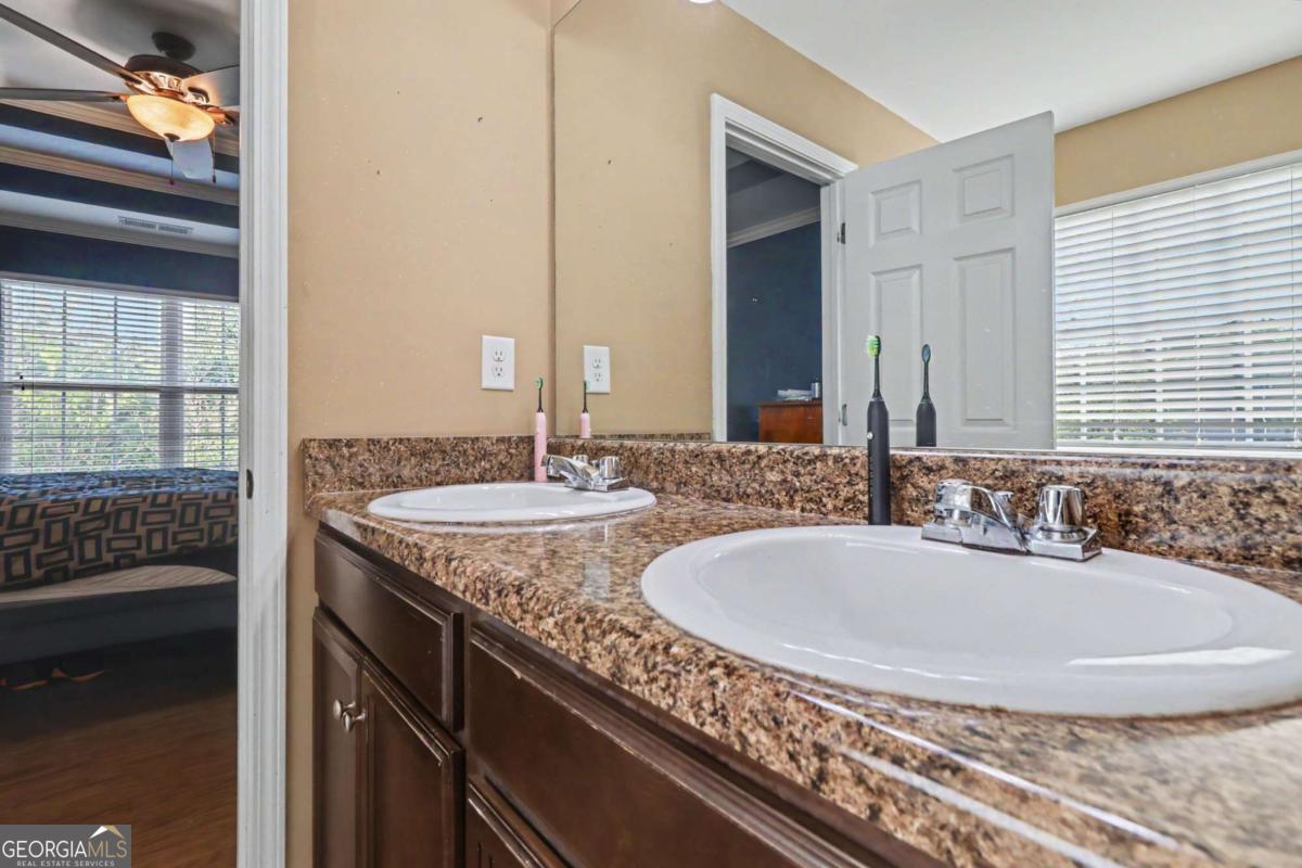 25 Redwood Drive Adairsville GA 30103