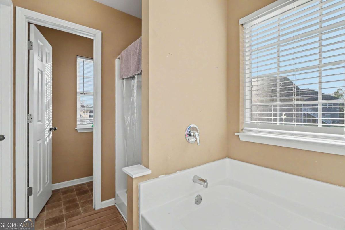 25 Redwood Drive Adairsville GA 30103