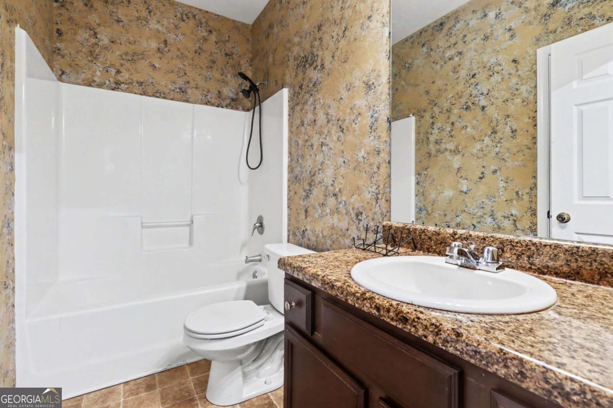 25 Redwood Drive Adairsville GA 30103
