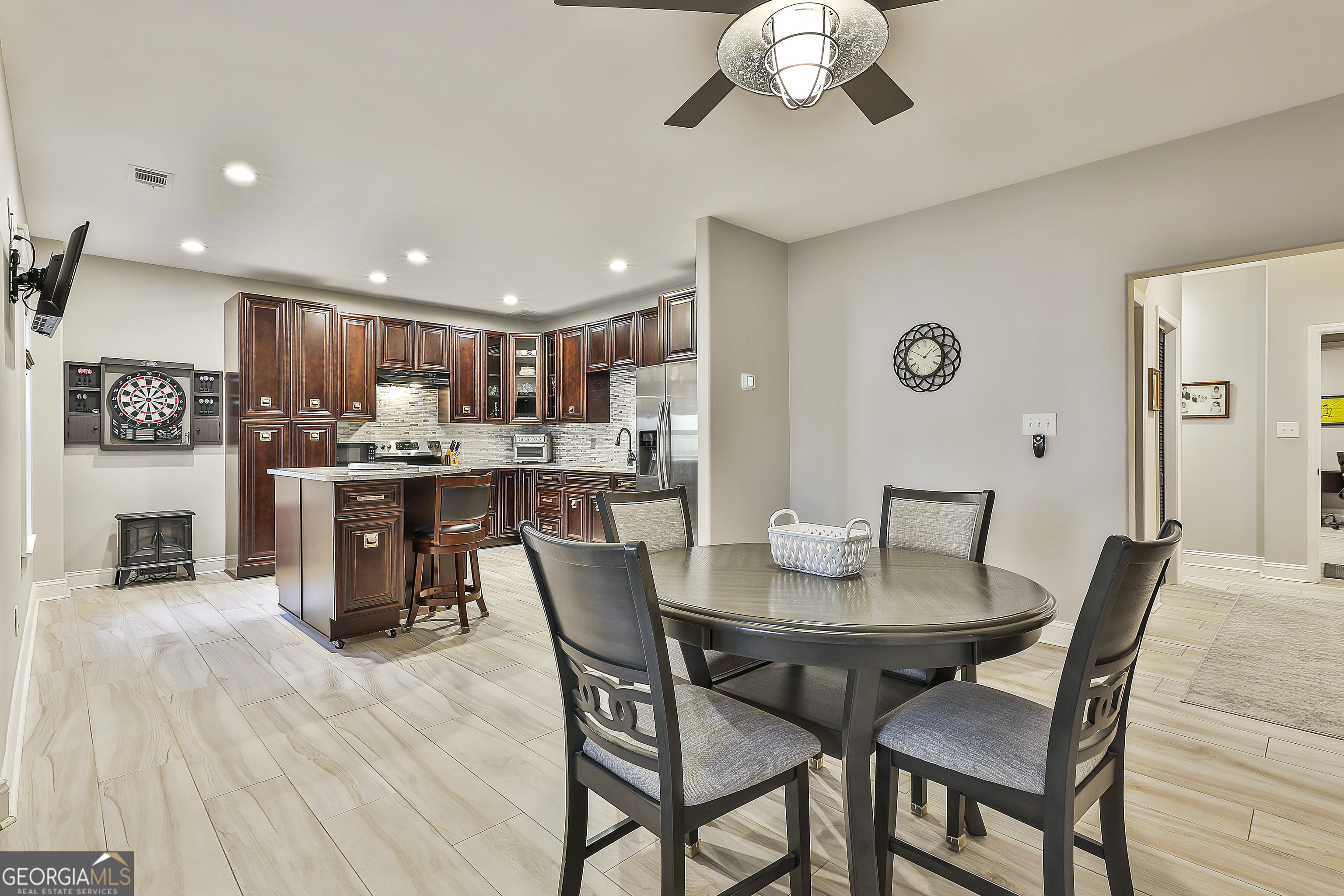 103 Fox Hall Crossing W Senoia GA 30276