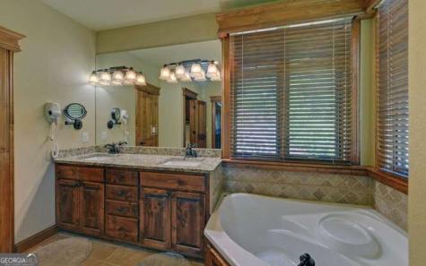 577 Beech Cove Drive Hiawassee GA 30546
