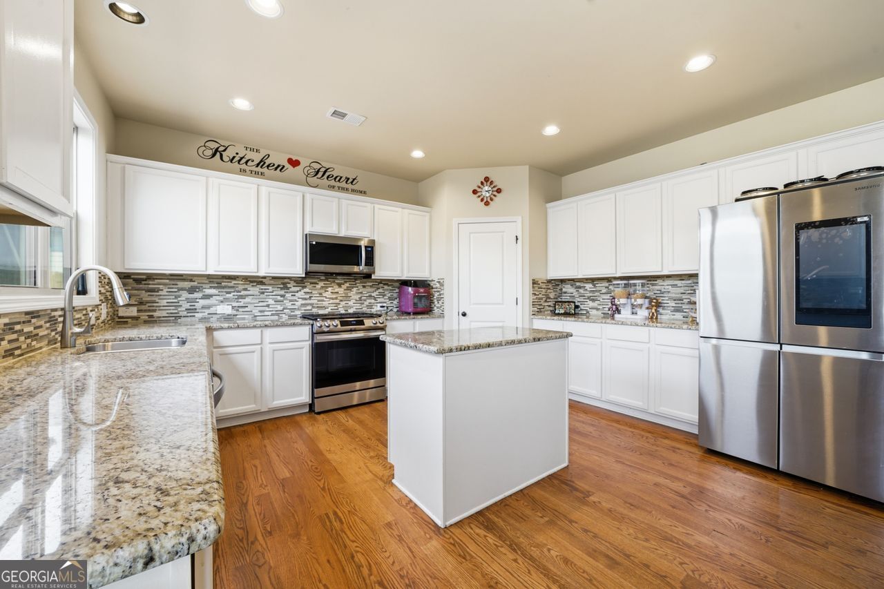522 Woodburn Lane Lawrenceville GA 30044