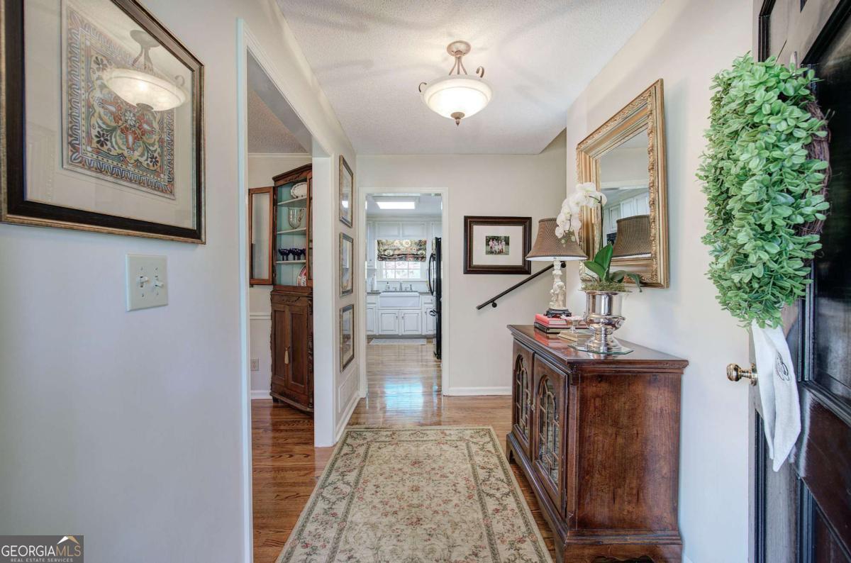 27 Walnut Drive Cartersville GA 30120