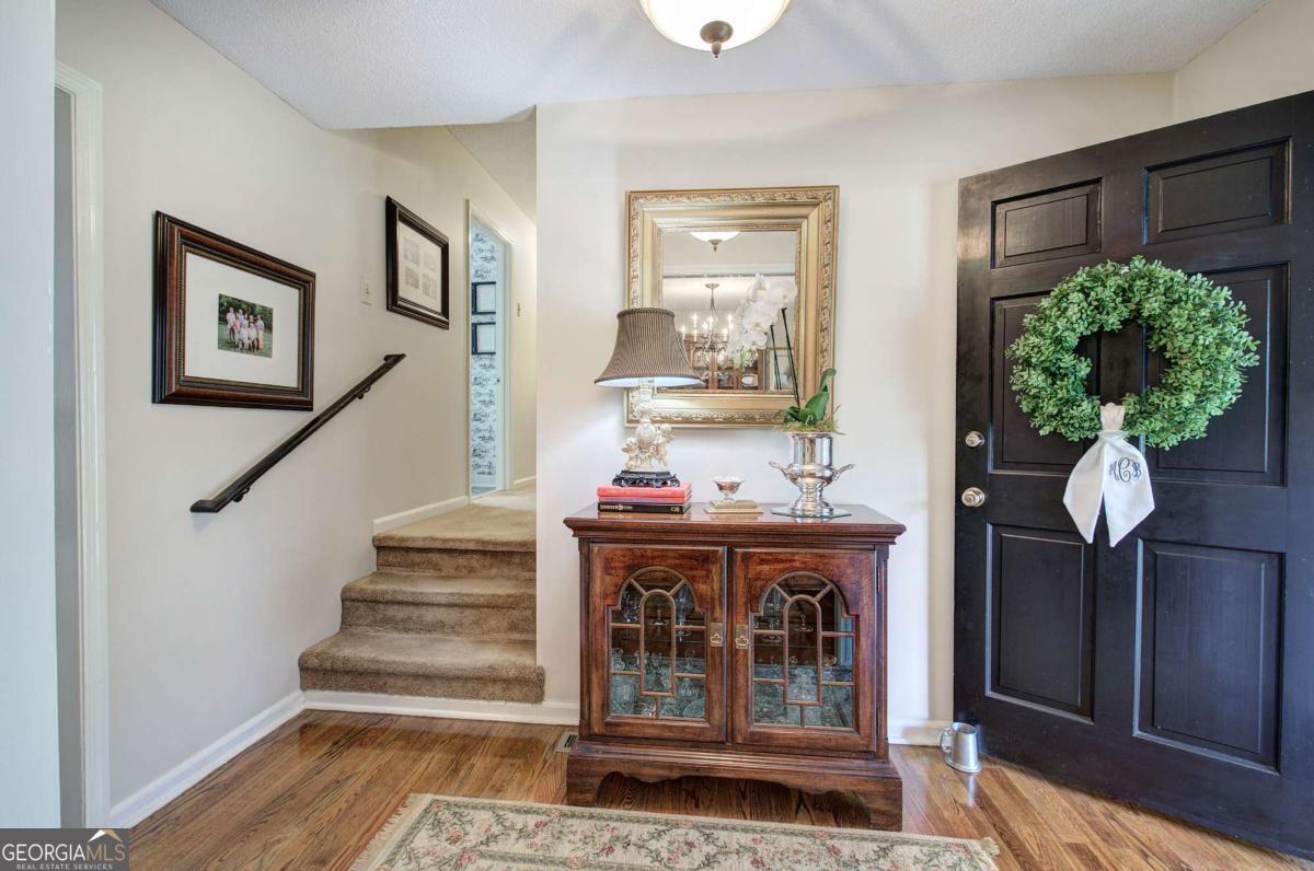 27 Walnut Drive Cartersville GA 30120