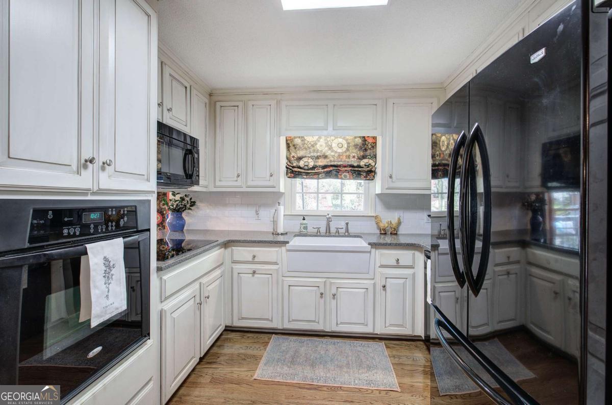 27 Walnut Drive Cartersville GA 30120