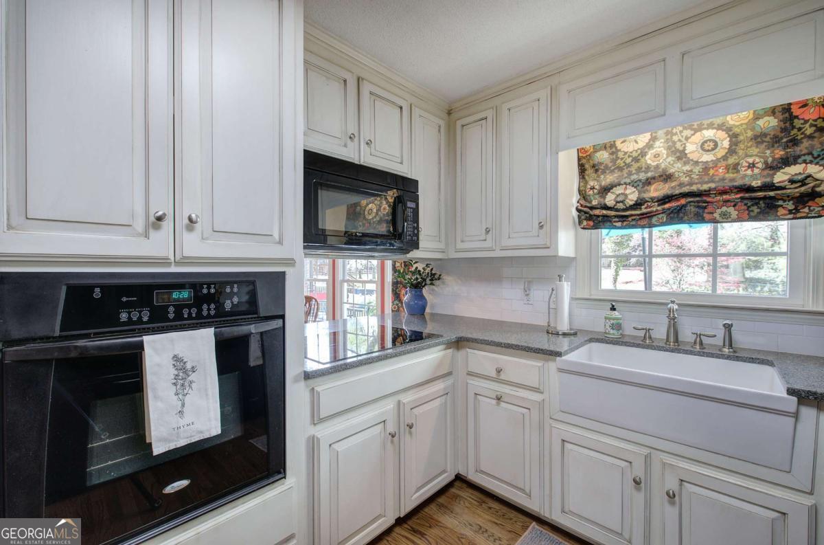 27 Walnut Drive Cartersville GA 30120