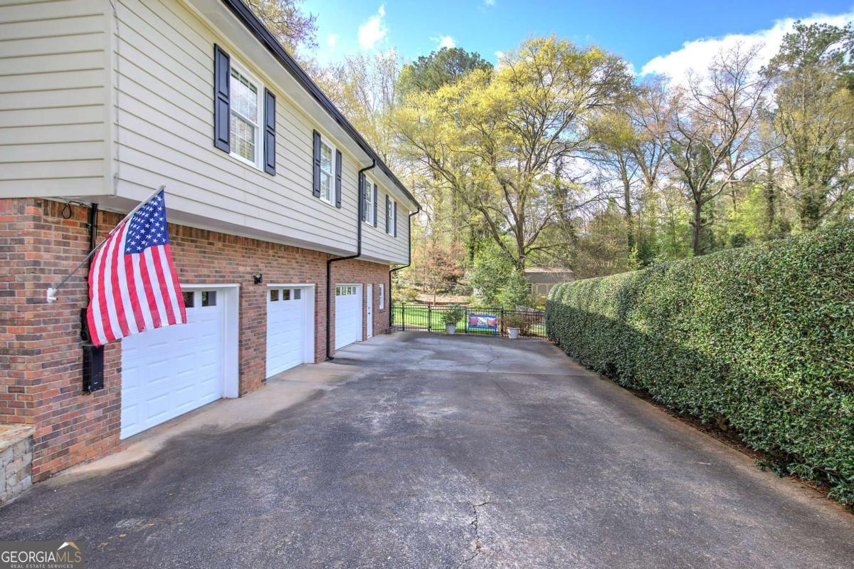 27 Walnut Drive Cartersville GA 30120