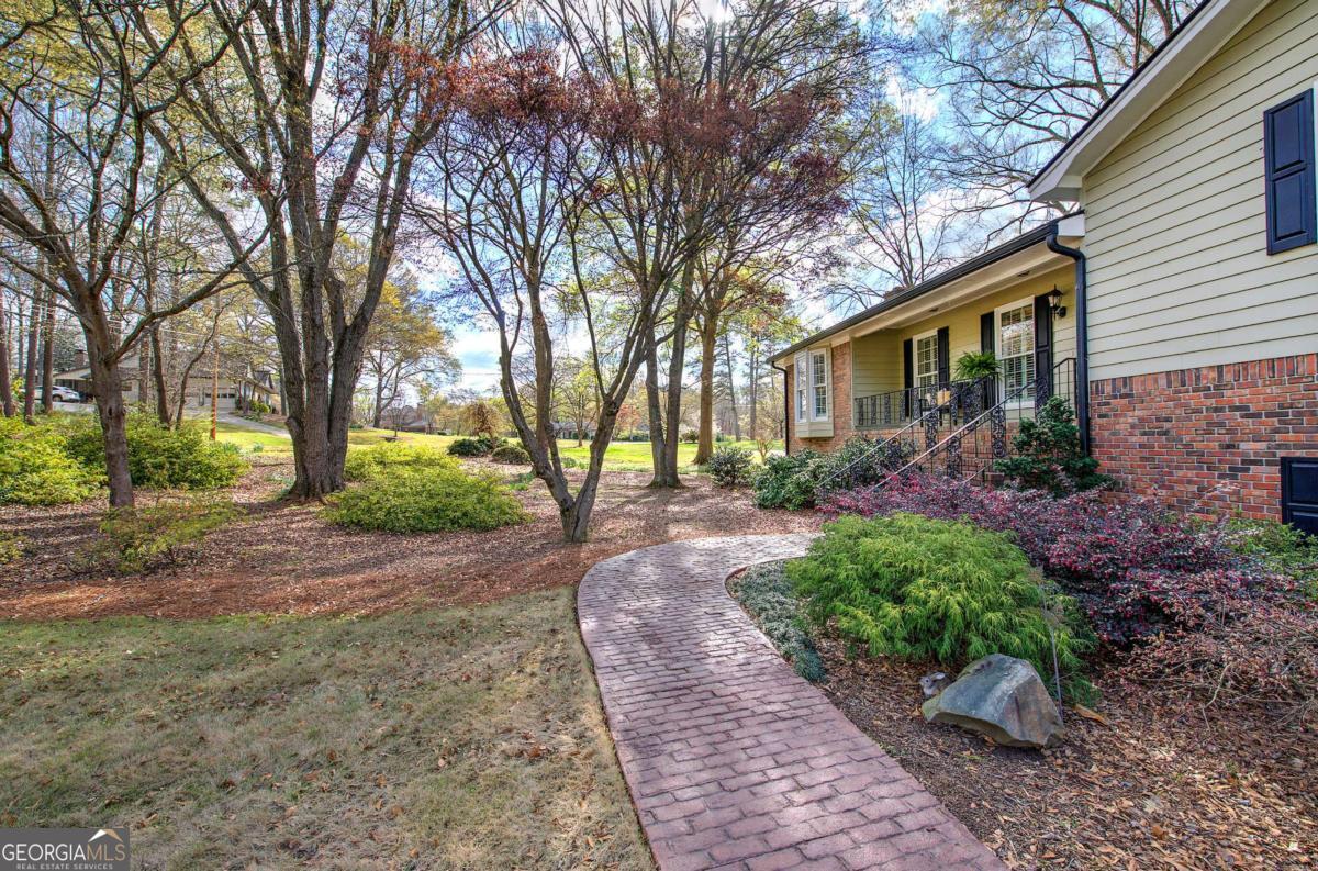 27 Walnut Drive Cartersville GA 30120