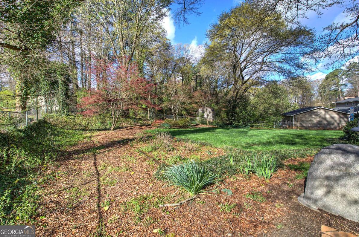 27 Walnut Drive Cartersville GA 30120