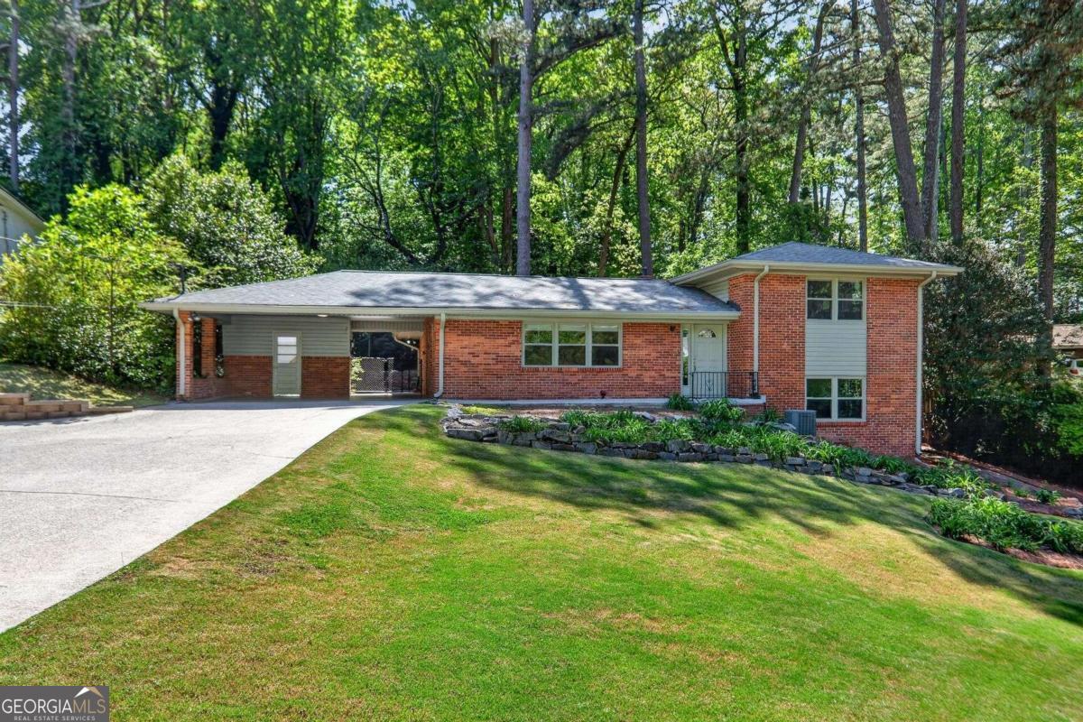 2424 Briarmoor Road NE Atlanta GA 30345