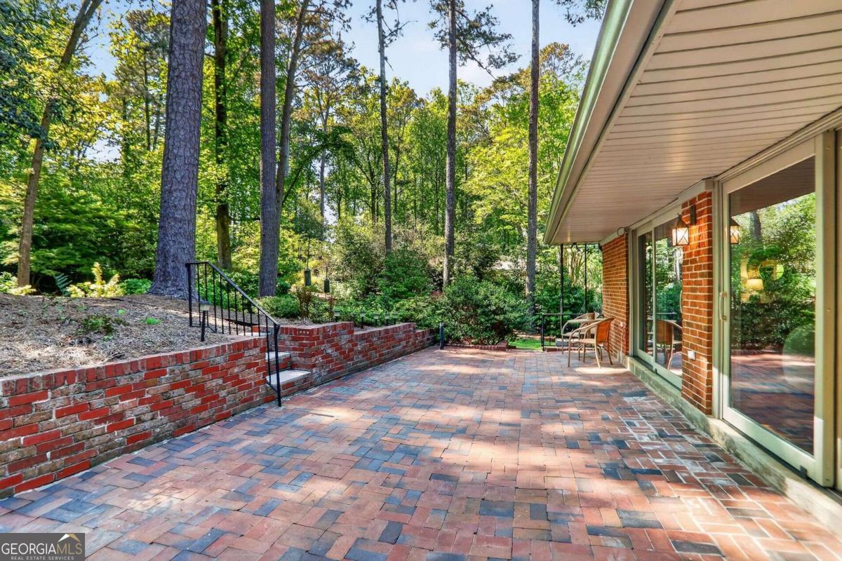2424 Briarmoor Road NE Atlanta GA 30345
