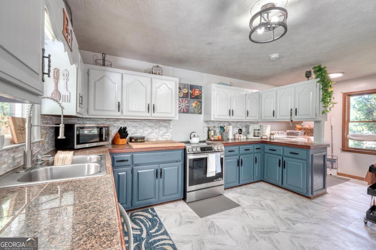 1085 W Jones Creek Road Blairsville GA 30512