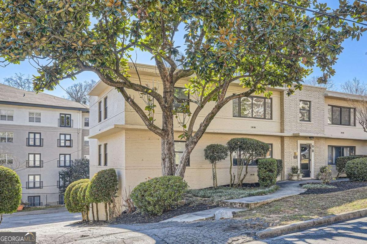 98 Ardmore Place NW Atlanta GA 30309