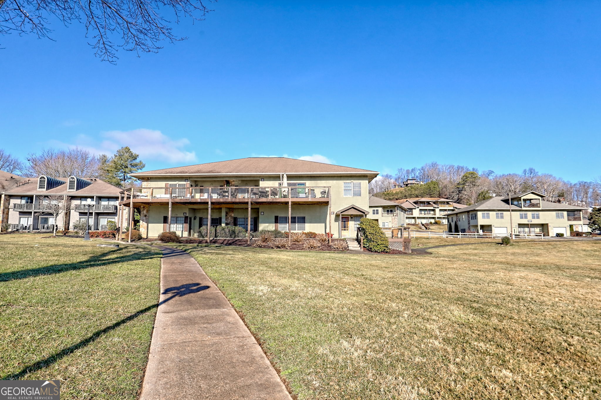 1688 Lakeview Drive Young Harris GA 30582