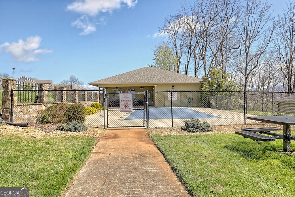 1688 Lakeview Drive Young Harris GA 30582