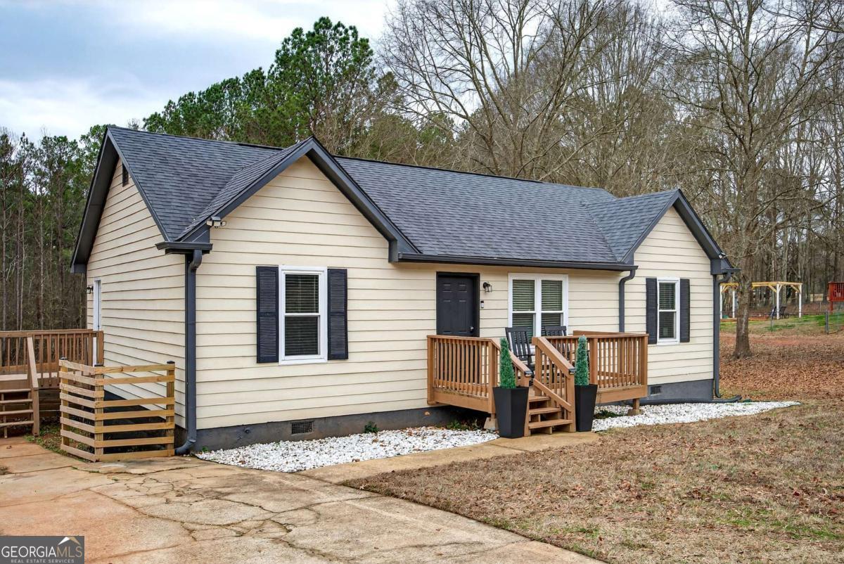 250 Prestigious Place Senoia GA 30276