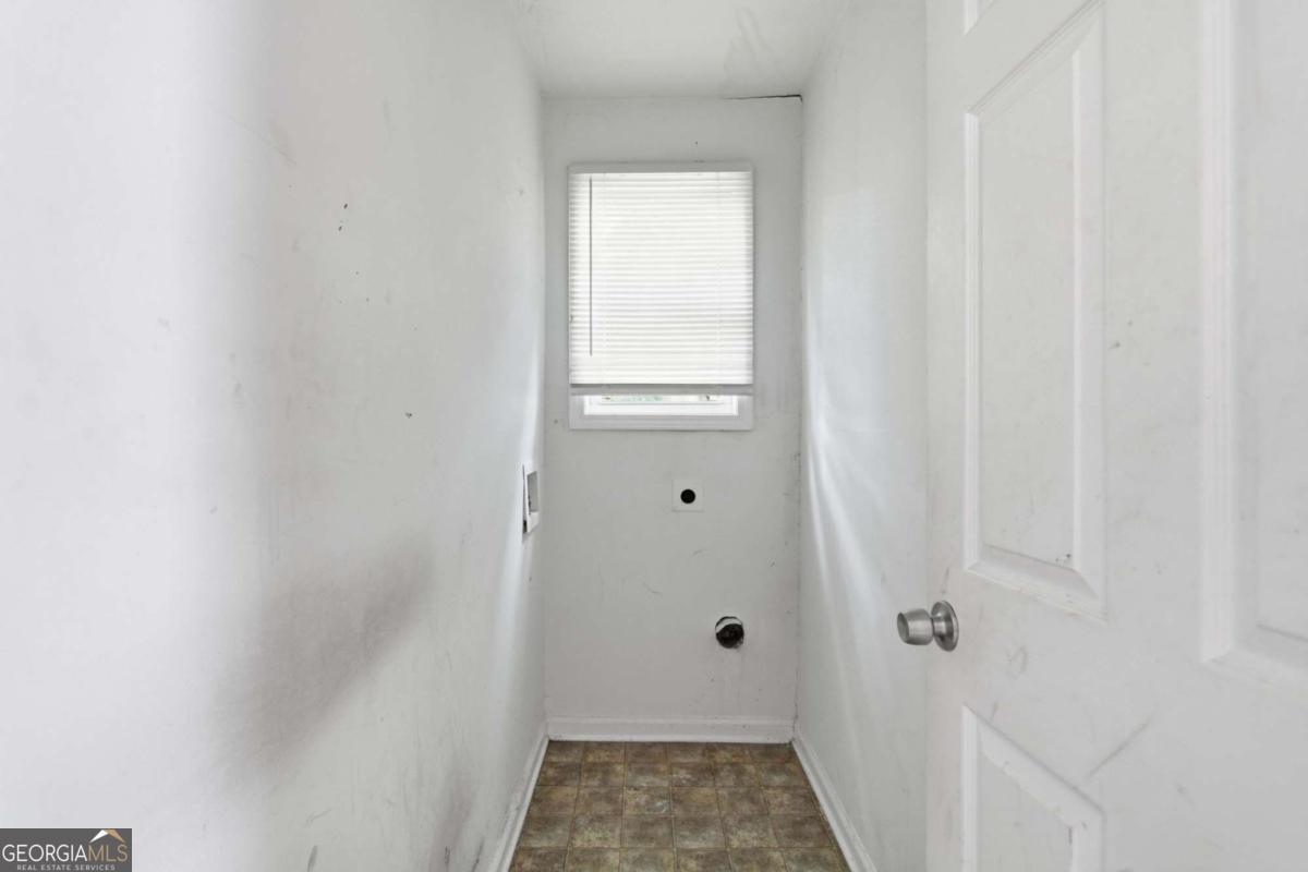 1837 Oakmont Drive NW Atlanta GA 30314