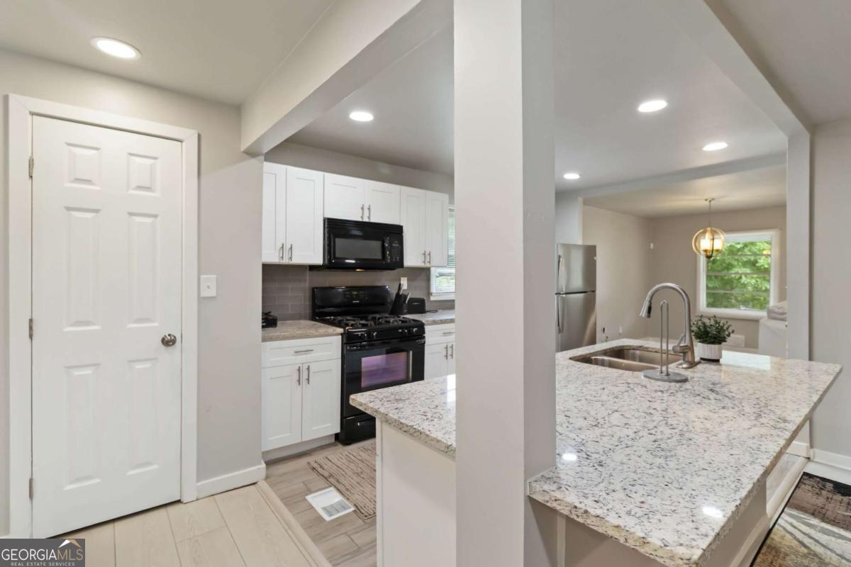 2699 Lincoln Court NW Atlanta GA 30318