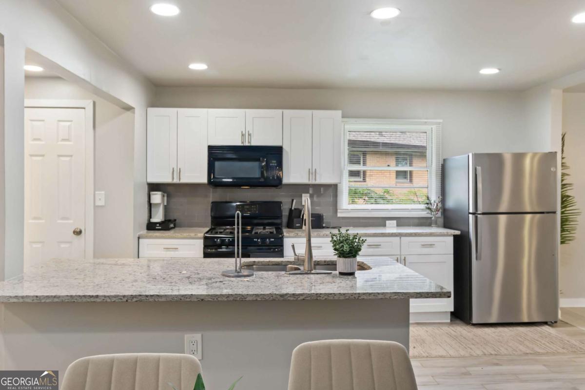 2699 Lincoln Court NW Atlanta GA 30318