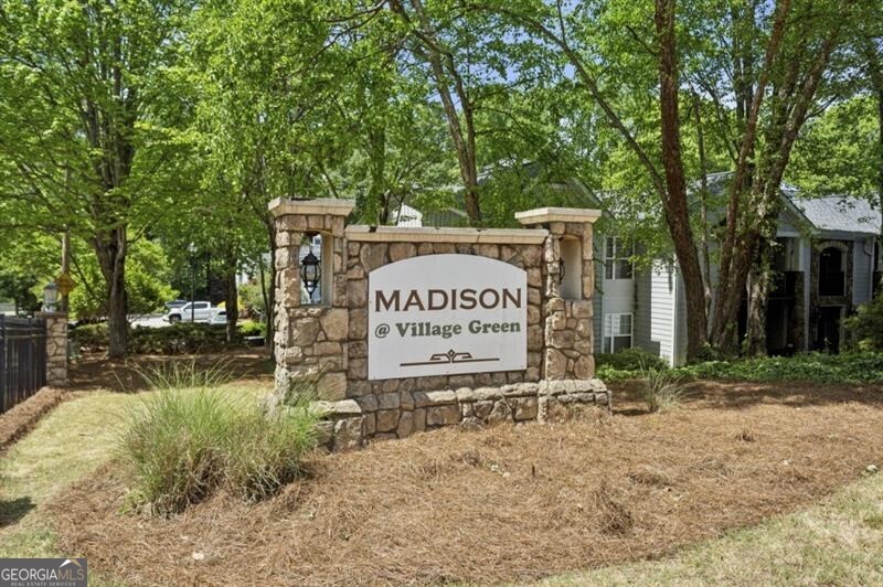 208 Madison Lane SE Smyrna GA 30080