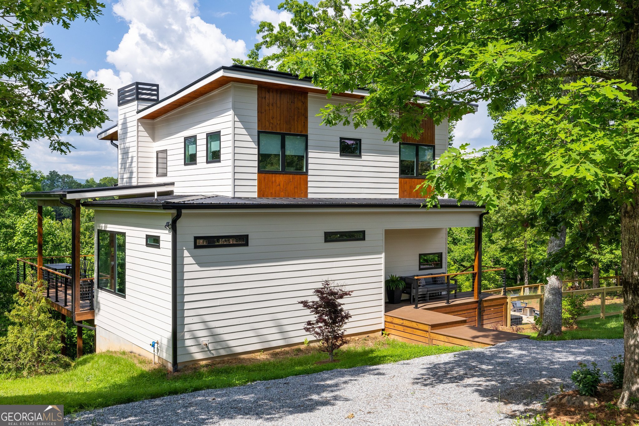 210 Brannon Ridge Young Harris GA 30582