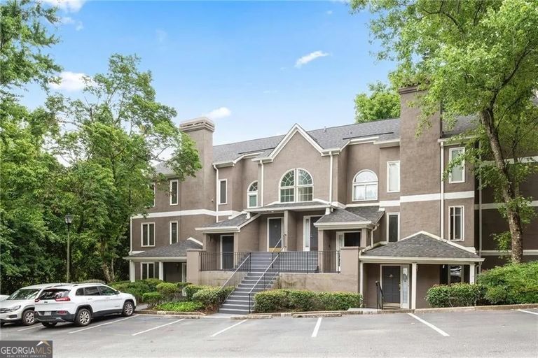 24 Saint Claire Lane NE Atlanta GA 30324