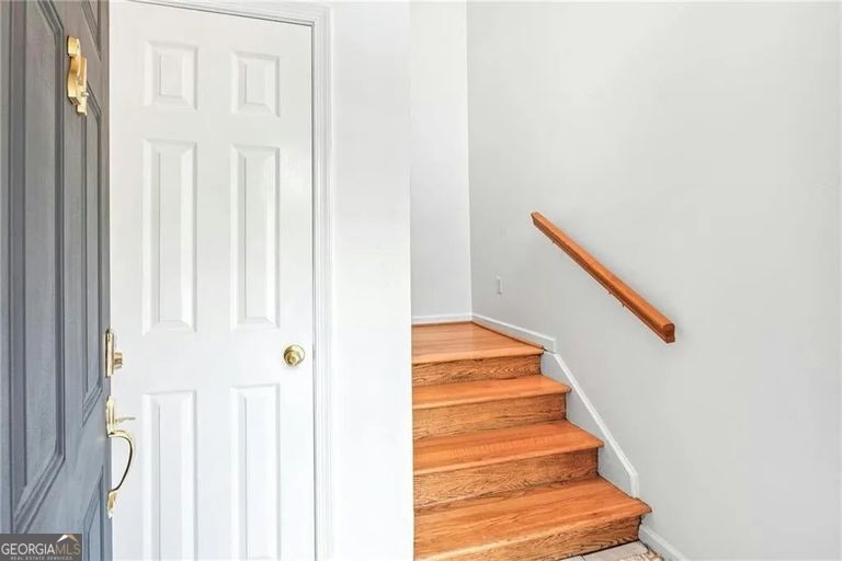 24 Saint Claire Lane NE Atlanta GA 30324